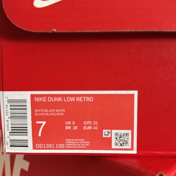 Nike DUNK LOW RETRO SIZE 7 MEN PANDA DUNK - Picture 4 of 8